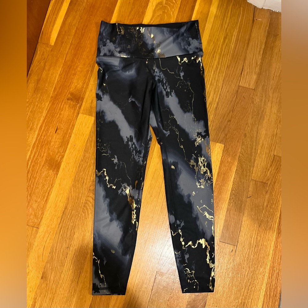 Black, Grey and Gold Marble Leggings